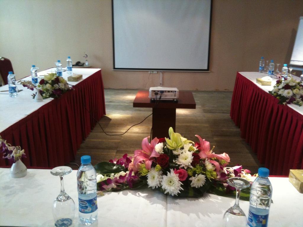 Coral Olaya Hotel Riyadh Exterior photo